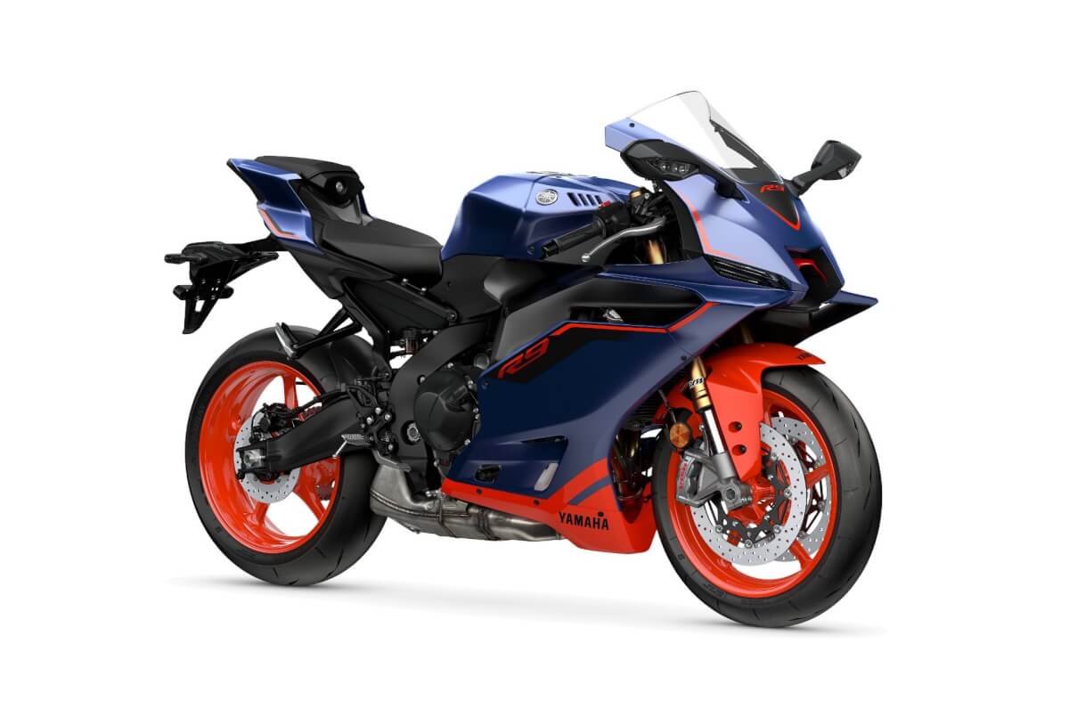 スーパースポーツ「YZF-R9 ABS」新色を発売～ワントーンで落ち着いたブラックとアグレッシブなマットダークブルー～